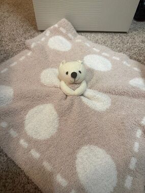 Barefoot Dreams CozyChic Dream Buddie Plush Bear Lovey Blanket in Soft Beige